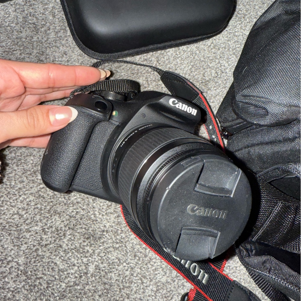 CANON CAMERA - EOS 2000d 18-35mm